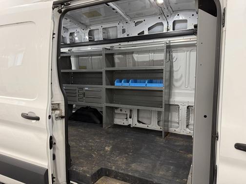 Oxford White 2018 Ford Transit-250 Base