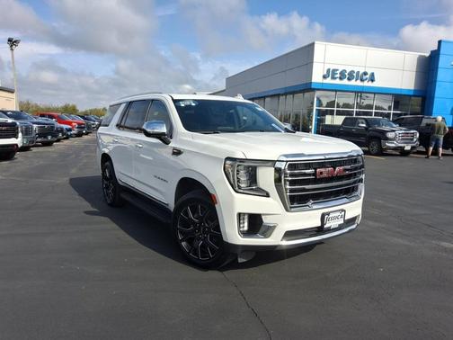 2023 GMC Yukon SLT
