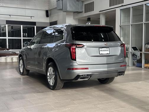 Argent Silver Metallic 2023 Cadillac XT6 Luxury AWD