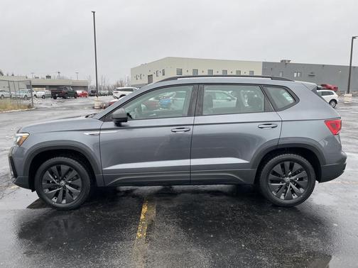 2022 Volkswagen Taos 1.5T S