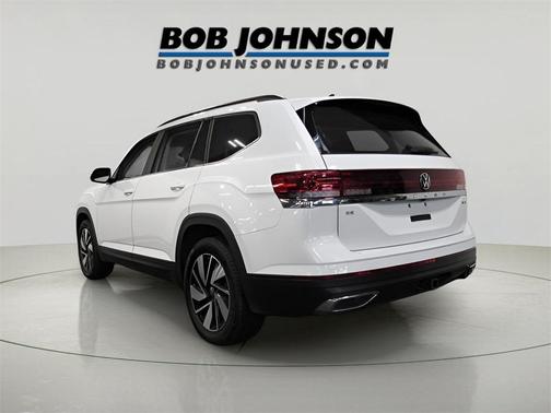 2024 Volkswagen Atlas 2.0T SE w/Technology 4MOTION