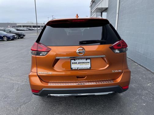 2018 Nissan Rogue SV