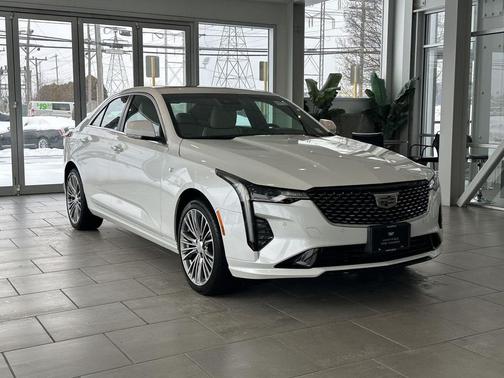 2023 Cadillac CT4 Premium Luxury