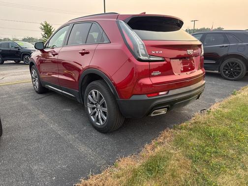2023 Cadillac XT4 Sport