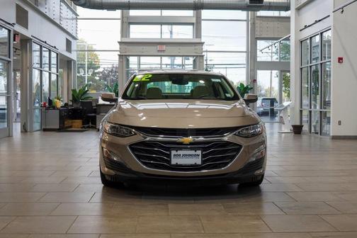 2022 Chevrolet Malibu FWD Premier