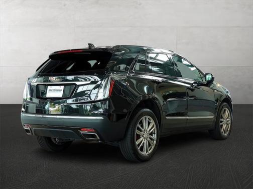 2022 Cadillac XT5 Sport