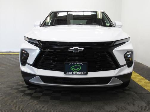 Summit White 2023 Chevrolet Blazer 2LT
