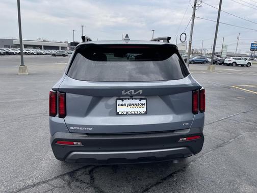 Everlasting Silver 2023 Kia Sorento EX
