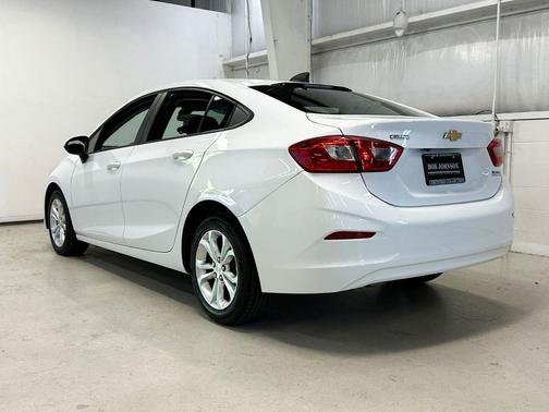 Summit White 2019 Chevrolet Cruze LS