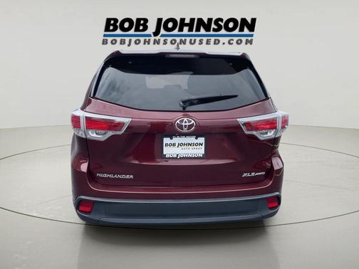 Ooh La La Rouge Mica 2015 Toyota Highlander XLE