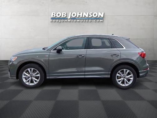2024 Audi Q3 Premium 45 TFSI S line quattro Tiptronic