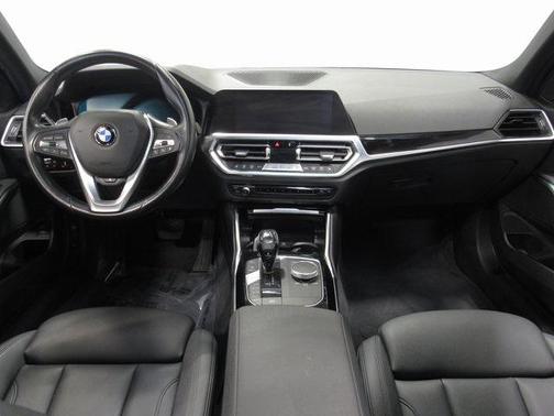 2019 BMW 330 xDrive