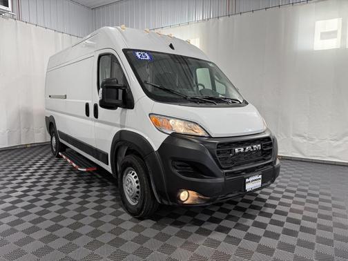 2025 RAM ProMaster 2500 Tradesman