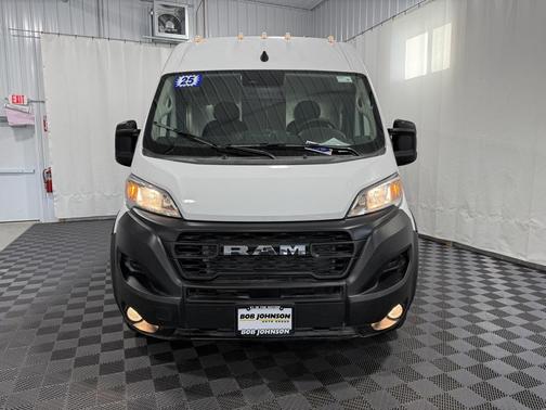 2025 RAM ProMaster 2500 Tradesman