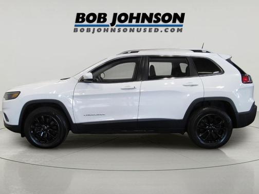 Bright White Clearcoat 2019 Jeep Cherokee Latitude