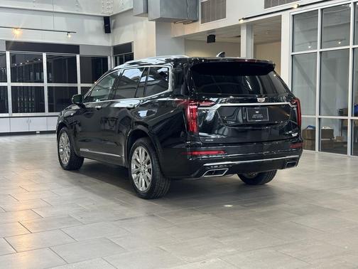 2023 Cadillac XT6 Premium Luxury AWD