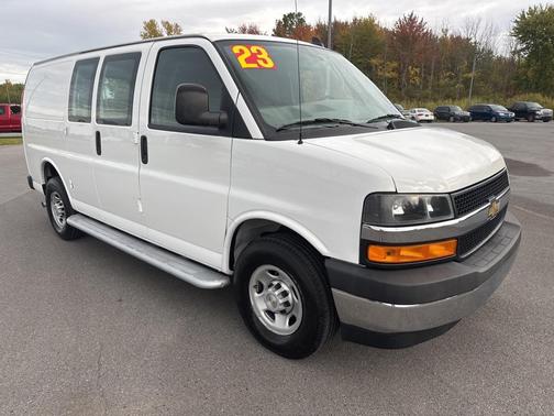 2023 Chevrolet Express 2500 RWD 2500 Regular Wheelbase WT