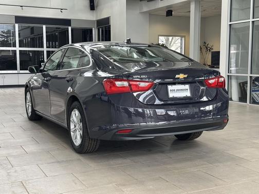 Night Shade Metallic 2025 Chevrolet Malibu FWD 1LT