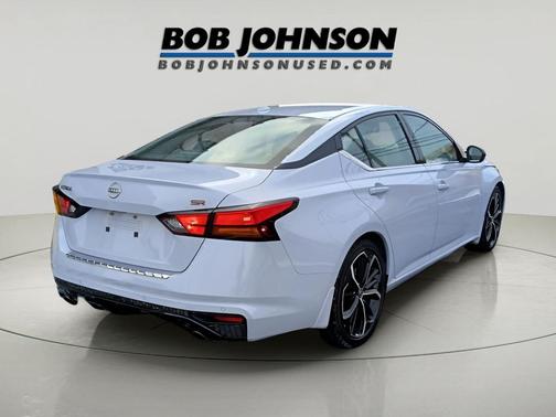 2023 Nissan Altima SR FWD