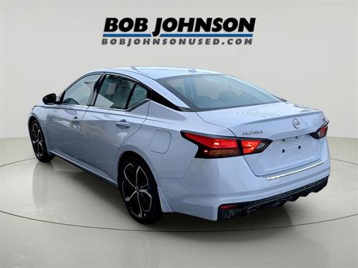 2023 Nissan Altima SR FWD