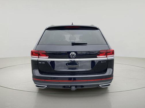 Deep Black Pearl 2023 Volkswagen Atlas 3.6L SE w/Technology