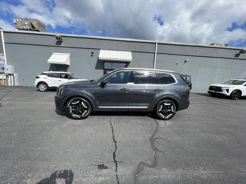 Gravity Gray 2024 Kia Telluride EX