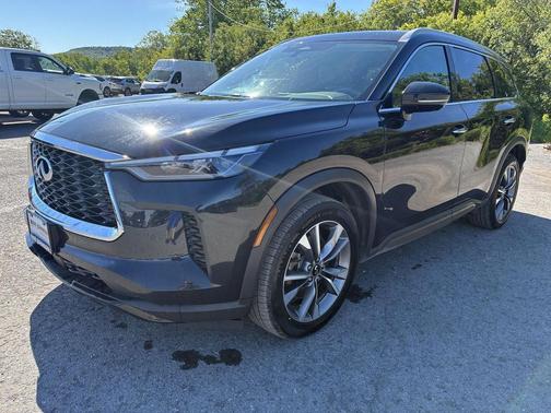 BK 2024 INFINITI QX60 Luxe