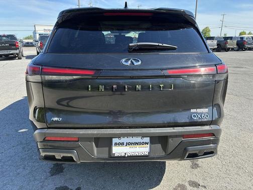 BK 2024 INFINITI QX60 Luxe