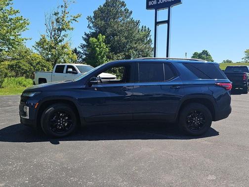 Northsky Blue Metallic 2023 Chevrolet Traverse LT Cloth