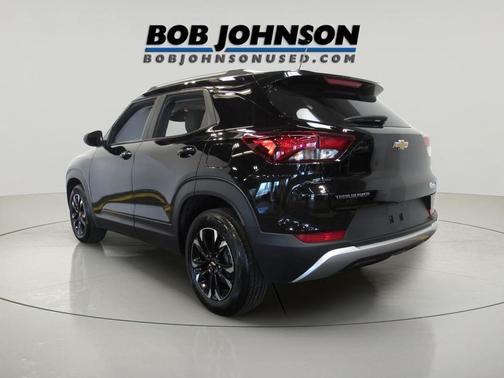 Mosaic Black Metallic 2023 Chevrolet Trailblazer LT