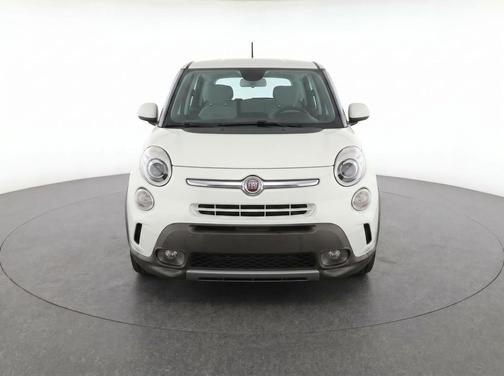 Bianco (White) 2015 FIAT 500L Trekking