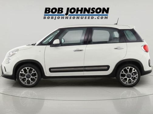 Bianco (White) 2015 FIAT 500L Trekking