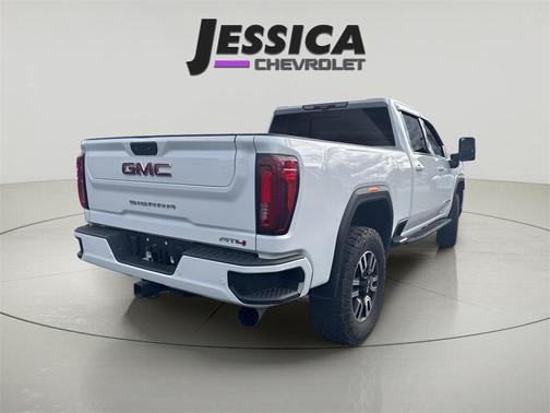2022 GMC Sierra 2500 AT4