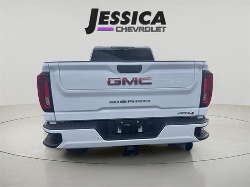 2022 GMC Sierra 2500 AT4