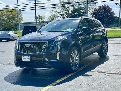 Dark Moon Blue Metallic 2022 Cadillac XT5 Premium Luxury