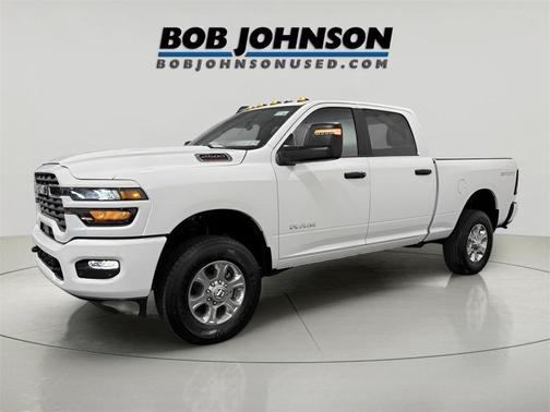 2025 RAM 2500 Big Horn Crew Cab 4x4 6'4' Box