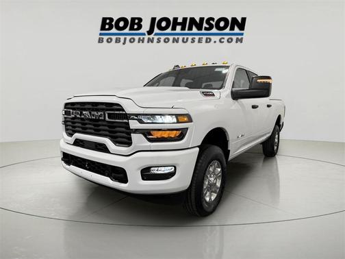 2025 RAM 2500 Big Horn Crew Cab 4x4 6'4' Box
