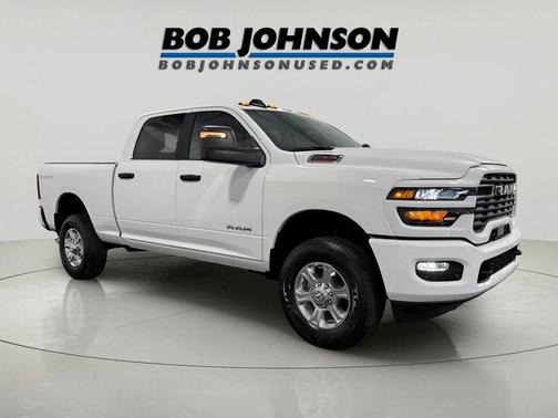 2025 RAM 2500 Big Horn Crew Cab 4x4 6'4' Box
