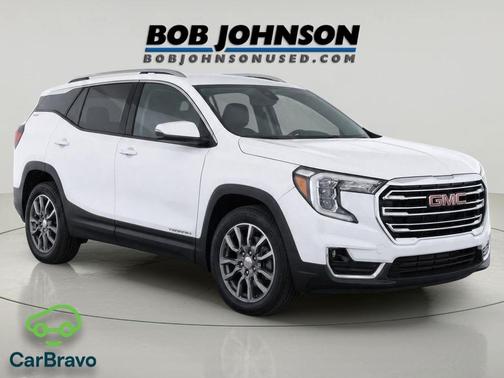 Summit White 2023 GMC Terrain SLT
