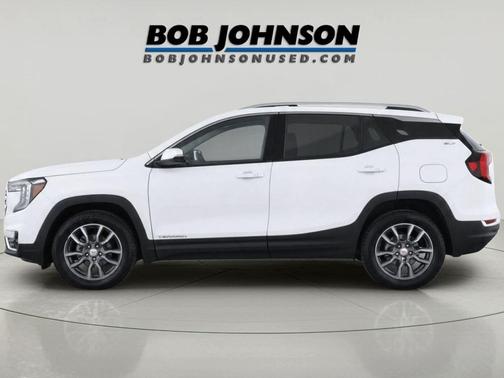 Summit White 2023 GMC Terrain SLT
