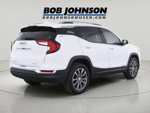 Summit White 2023 GMC Terrain SLT
