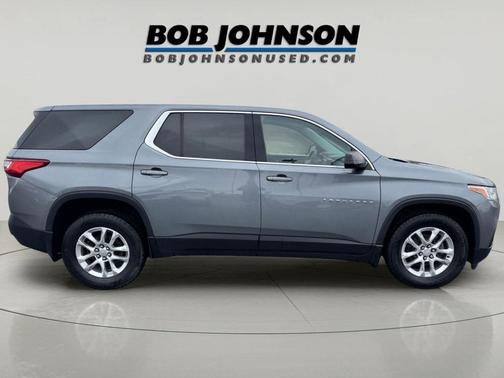 Satin Steel Metallic 2018 Chevrolet Traverse LS