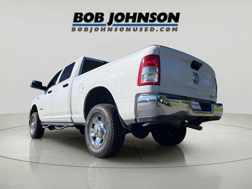 2020 RAM 2500 Tradesman Crew Cab 4X4 6'4' Box