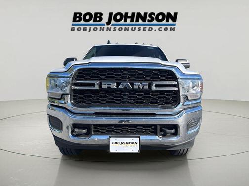2020 RAM 2500 Tradesman Crew Cab 4X4 6'4' Box