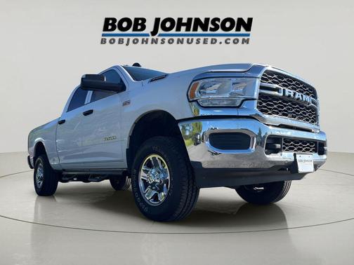 2020 RAM 2500 Tradesman Crew Cab 4X4 6'4' Box