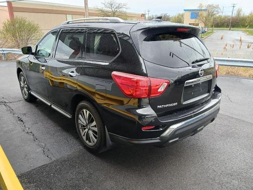 Magnetic Black Pearl 2019 Nissan Pathfinder S