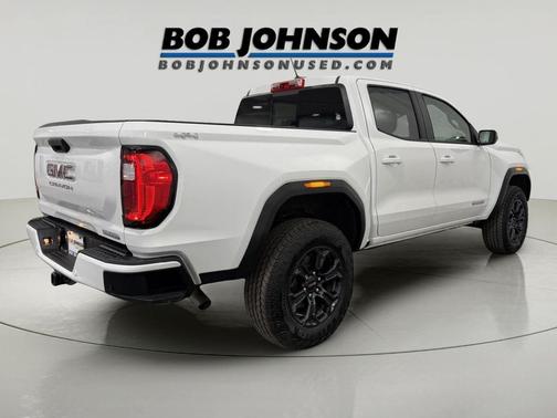 Summit White 2025 GMC Canyon Elevation
