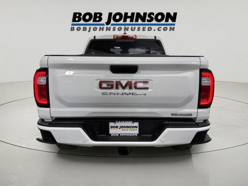 Summit White 2025 GMC Canyon Elevation
