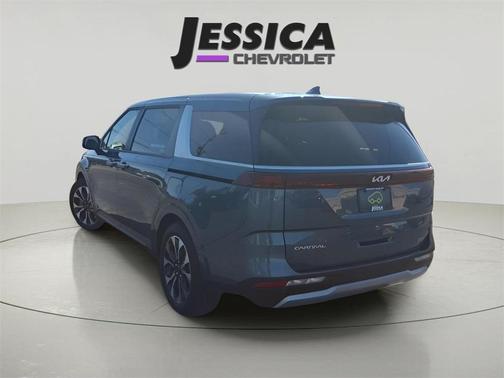 2024 Kia Carnival EX