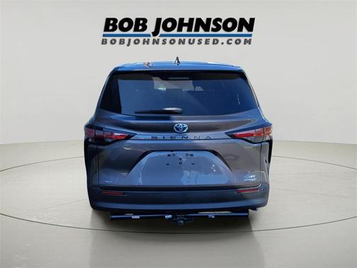 2021 Toyota Sienna XLE 7 Passenger